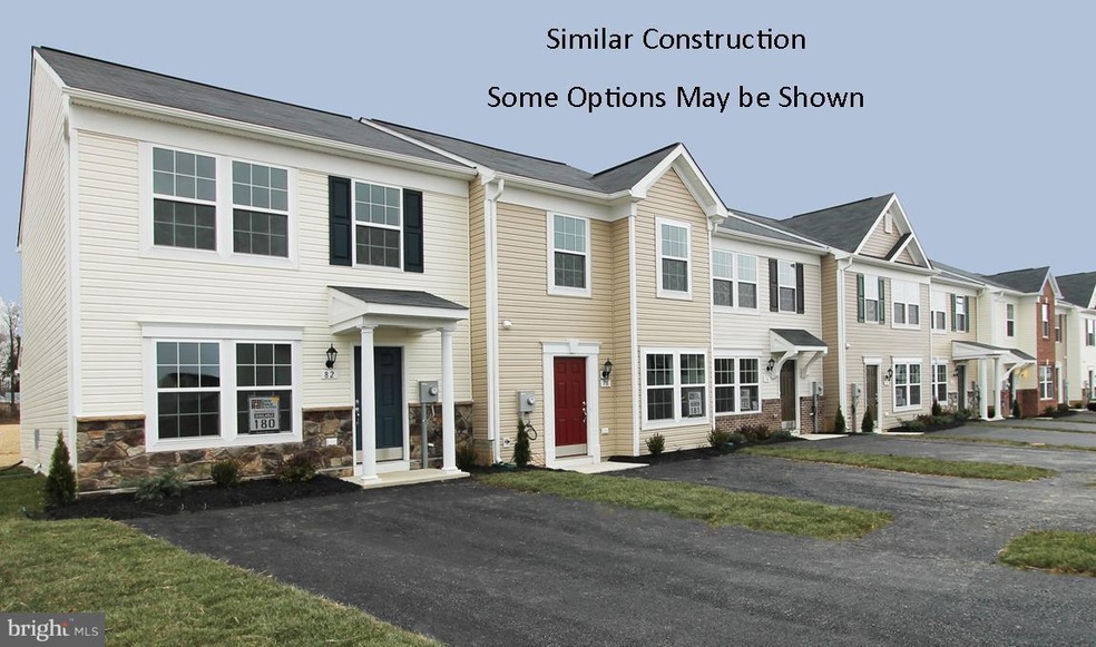 1 Darien Dr, Bunker Hill, WV 25413 - photo 1