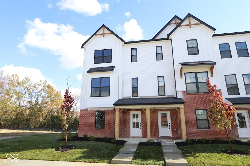 4507 Yellowwood Ave, Brownsburg, IN 46112 - photo 1