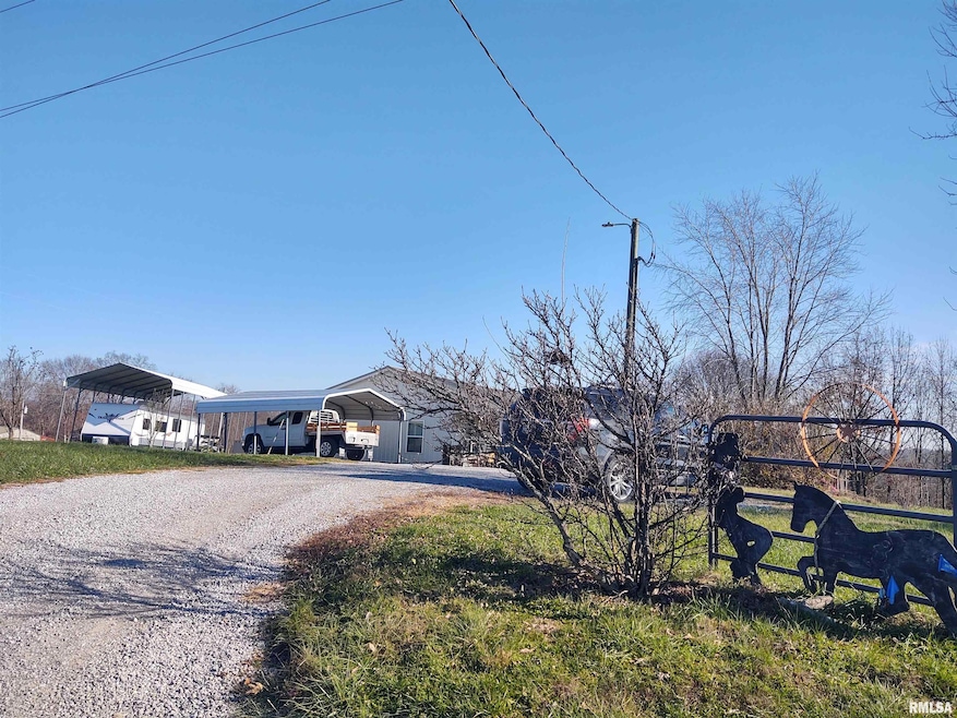 1470 Old Bloomfield Rd, Vienna, IL 62995 - photo 1