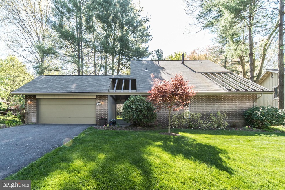 9424 Bethany Place, Montgomery Village, MD 20886 - photo 1