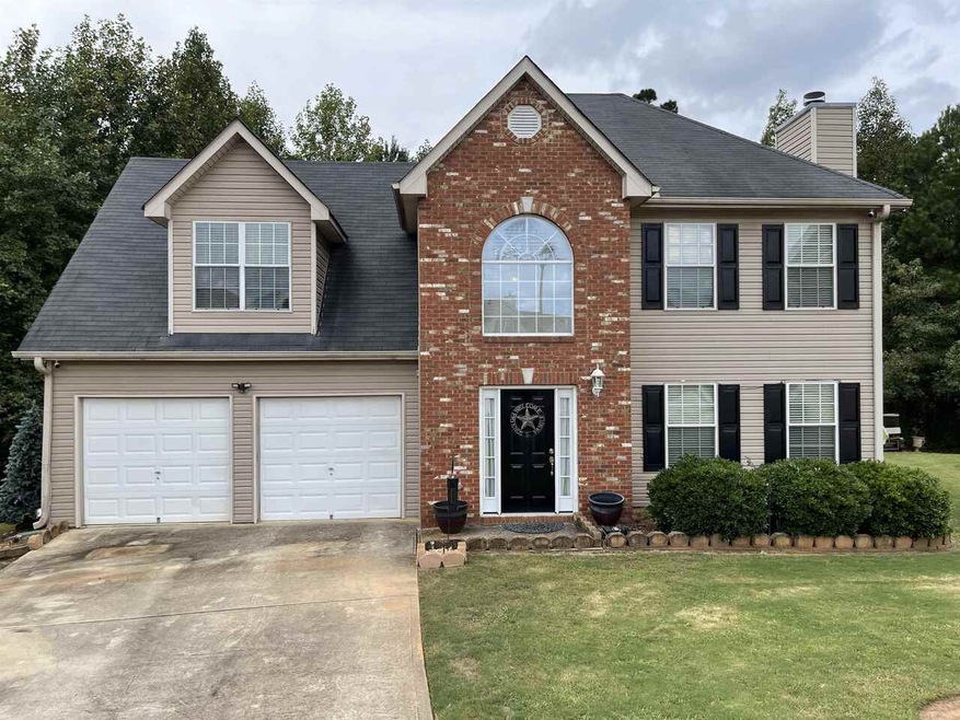 1405 Saint Teresa Ct, Locust Grove, GA 30248 - photo 1