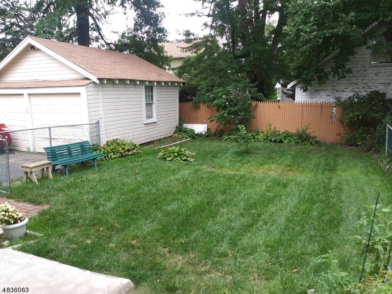 141 Hilton Ave, Maplewood, NJ 07040 - photo 1