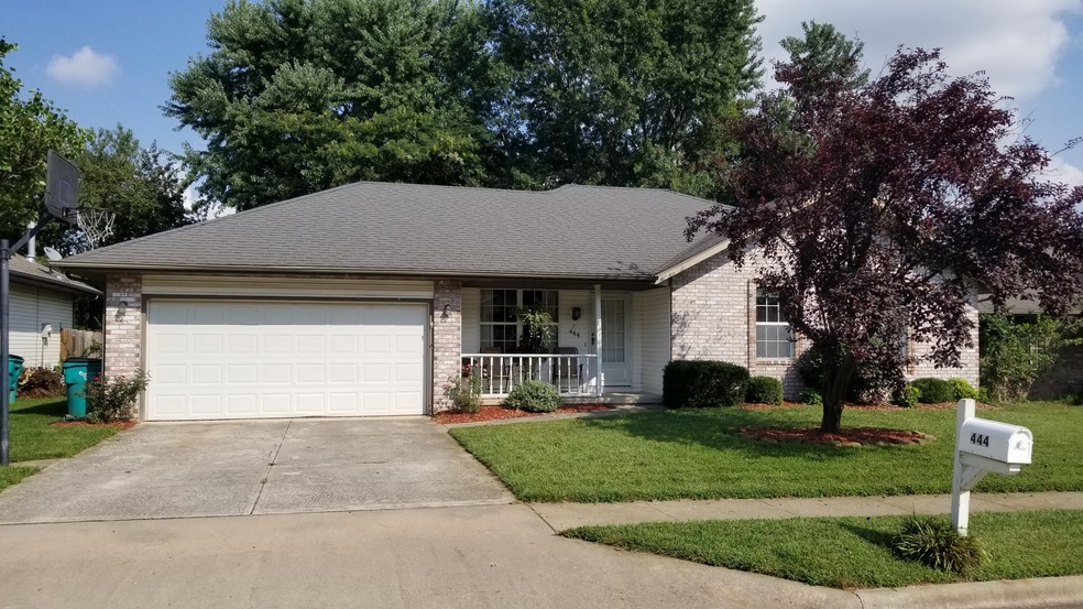 breedlove front exterior