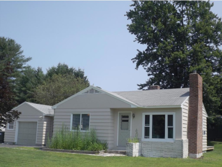 220 E Proctor Rd, Rutland, VT 05736 - photo 1