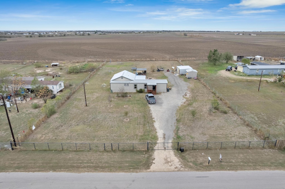 106 Cloudberry Ln, Elgin, TX 78621 - photo 1