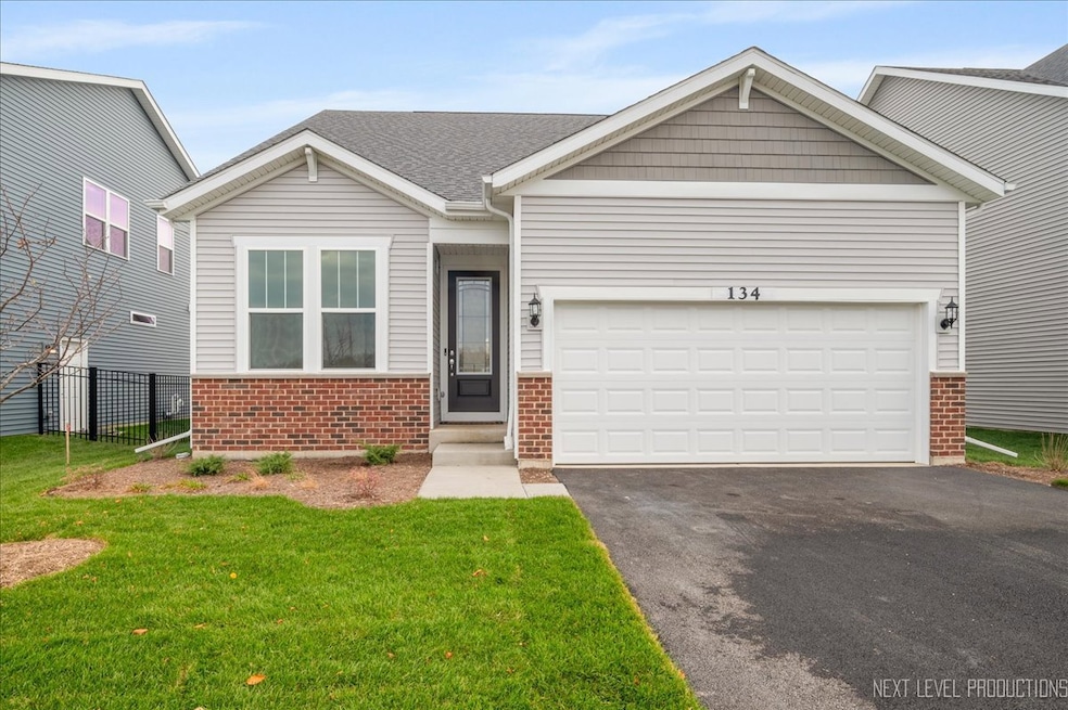 134 Furnas Dr, Batavia, IL 60510 - photo 1