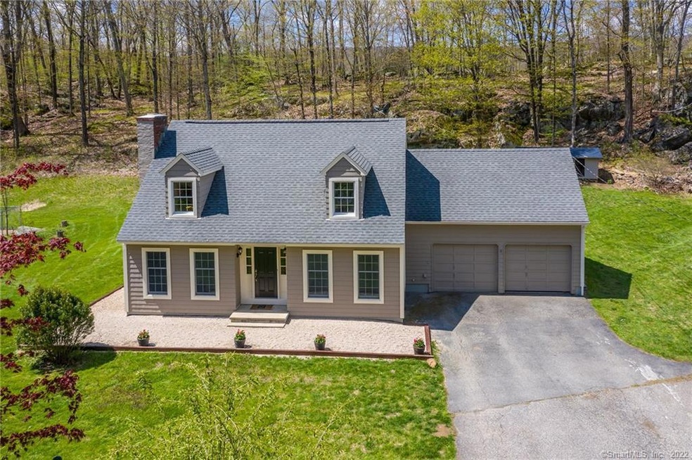 4 Holiday Point Rd, Sherman, CT 06784 - photo 1