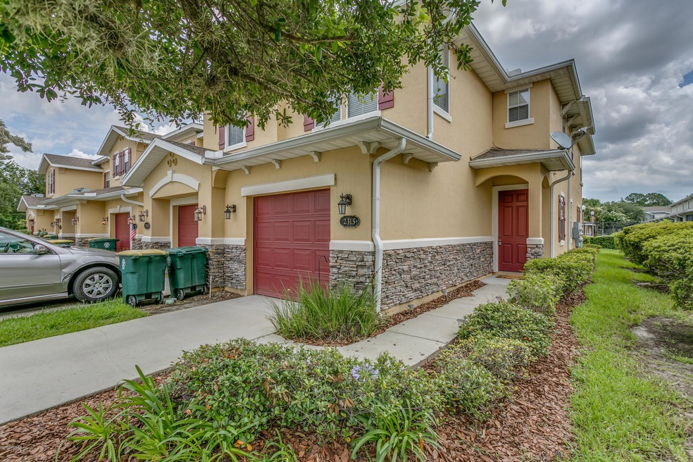 2315 Red Moon Dr, Jacksonville, FL 32216 - photo 1