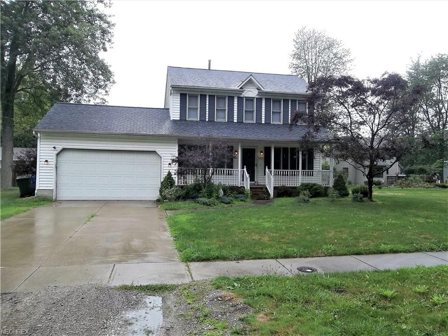 734 Robinwood Ave, Sheffield Lake, OH 44054 - photo 1