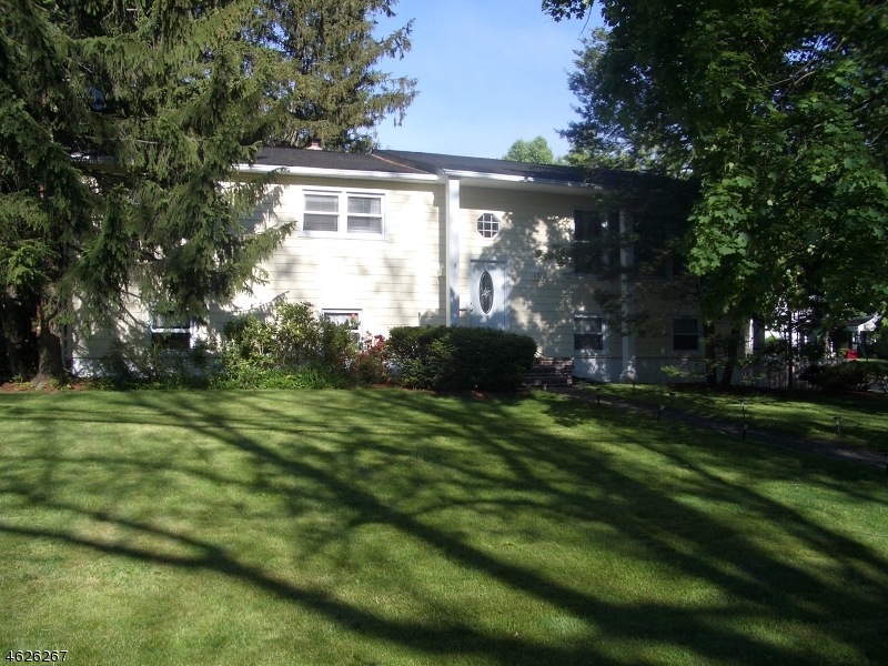 22 Devon Place, New Providence, NJ 07974 - photo 1