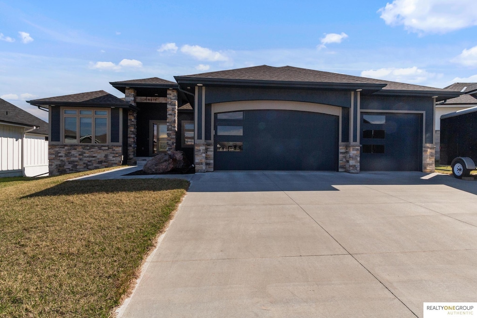 For Sale $628,900 • Co-Listing Agent