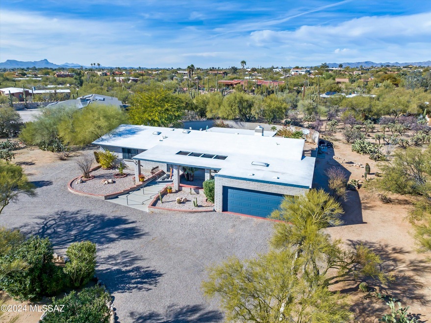 Welcome to 6401 N Camino De Michael!!
