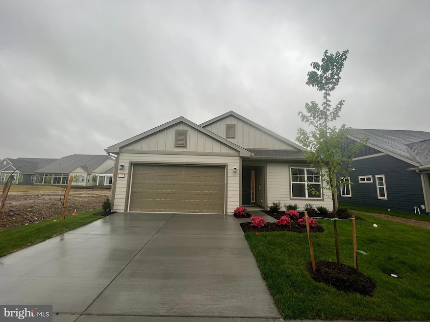 149 Cowbird St, Lake Frederick, VA 22630 - photo 1