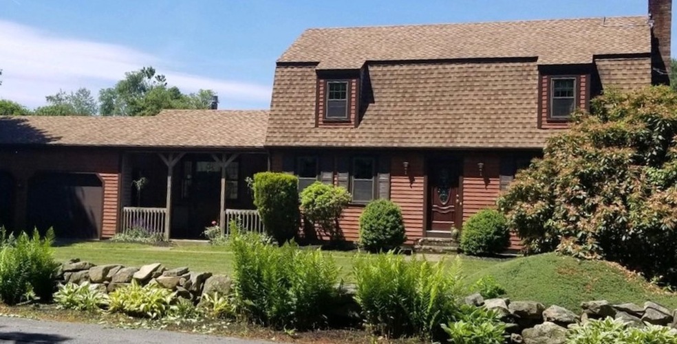 500 Bakerville Rd, South Dartmouth, MA 02748 - photo 1