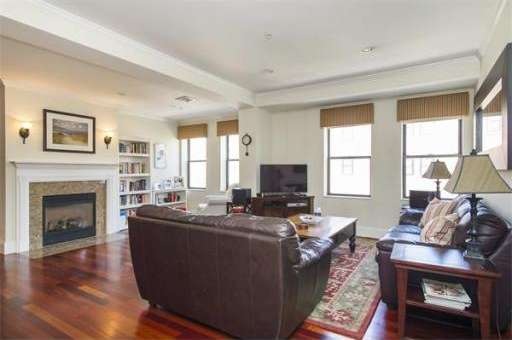 440 Commercial St unit 502, Boston, MA 02109 - photo 1