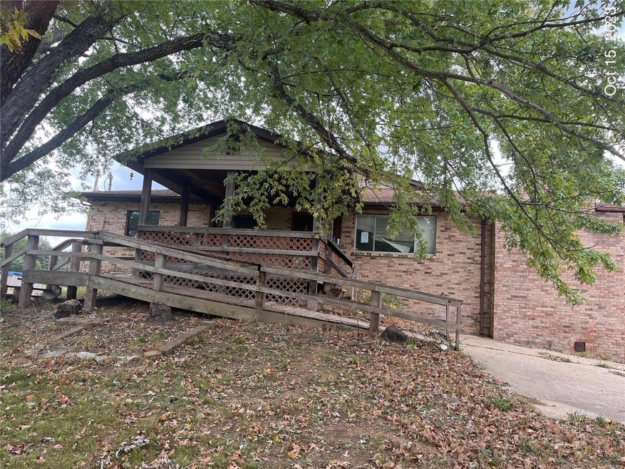 895 Cheshire Ln, Robertsville, MO 63072 - photo 1