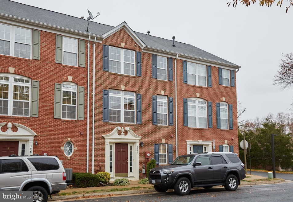 3631 Madison Ln, Falls Church, VA 22041 - photo 1