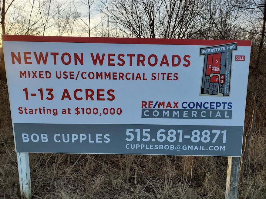 2340 W 20th St S, Newton, IA 50208 - photo 1