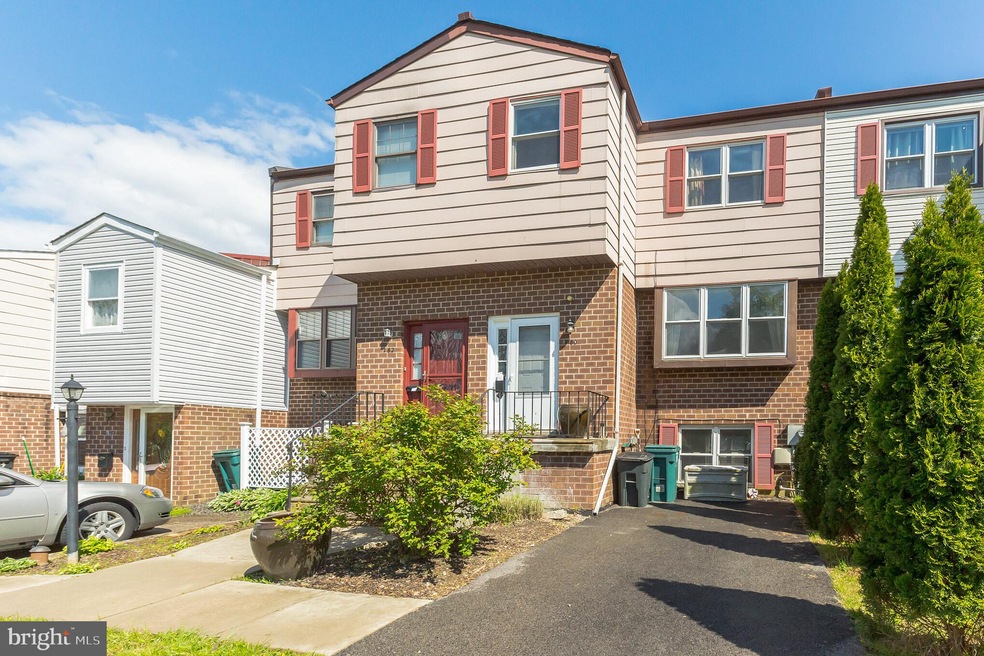 2160 Birch Dr, Lafayette Hill, PA 19444 - photo 1