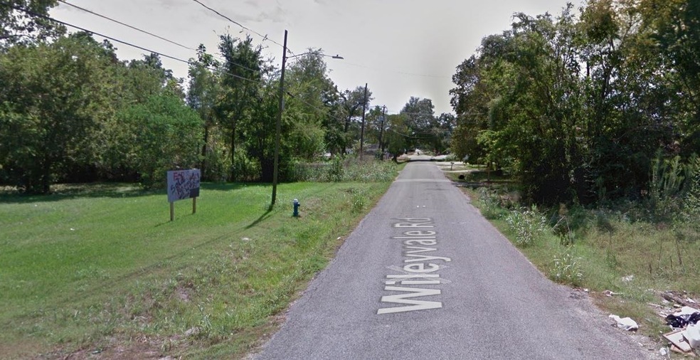 8225 Wileyvale Rd, Houston, TX 77016 - photo 1