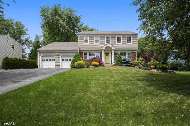 10 Cherry Ln, Parsippany, NJ 07054 - photo 1