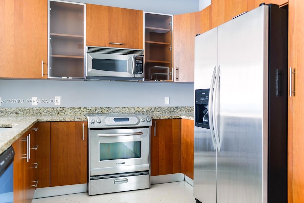 Ocean Marine Yacht Club unit 610, Hallandale Beach, FL 33009 - photo 1