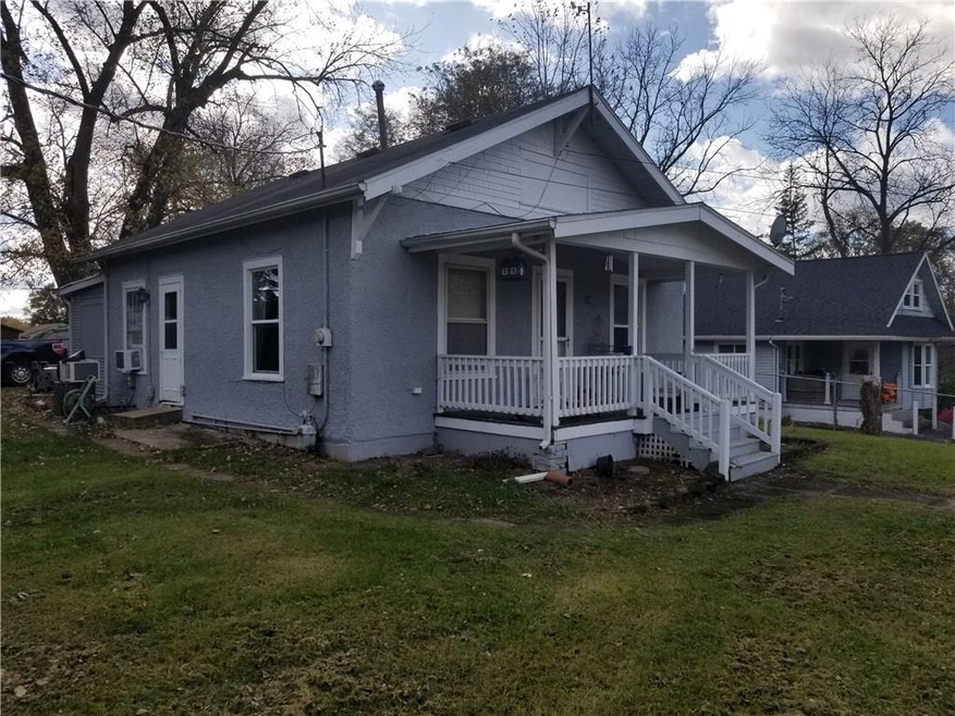 3243 E Douglas Ave, Des Moines, IA 50317 - photo 1