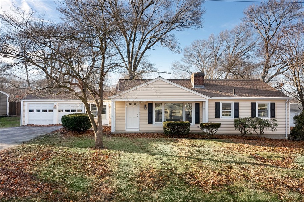 95 Lancaster Ave, Warwick, RI 02886 - photo 1