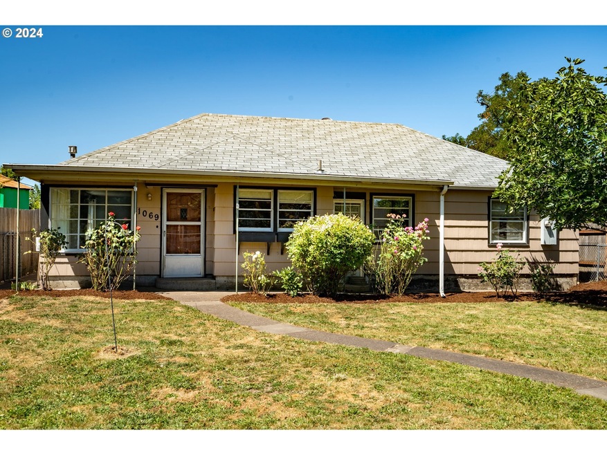 1069 13th Ave SW, Albany, OR 97321 - photo 1