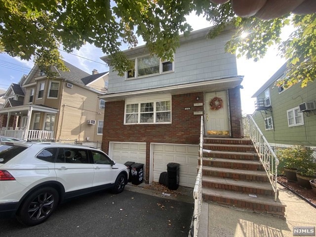 438 Davis Ave unit 2, Kearny, NJ 07032 - photo 1