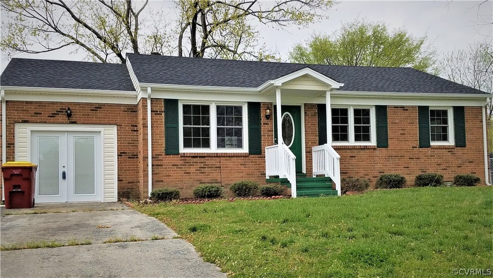 637 Flynn Ln, Petersburg, VA 23805 - photo 1