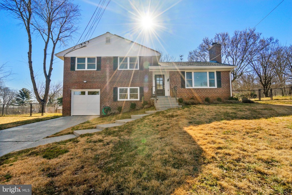 900 Banks Place, Alexandria, VA 22312 - photo 1