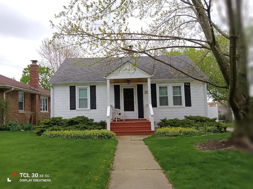 21 Baldwin Ave, Waukegan, IL 60085 - photo 1