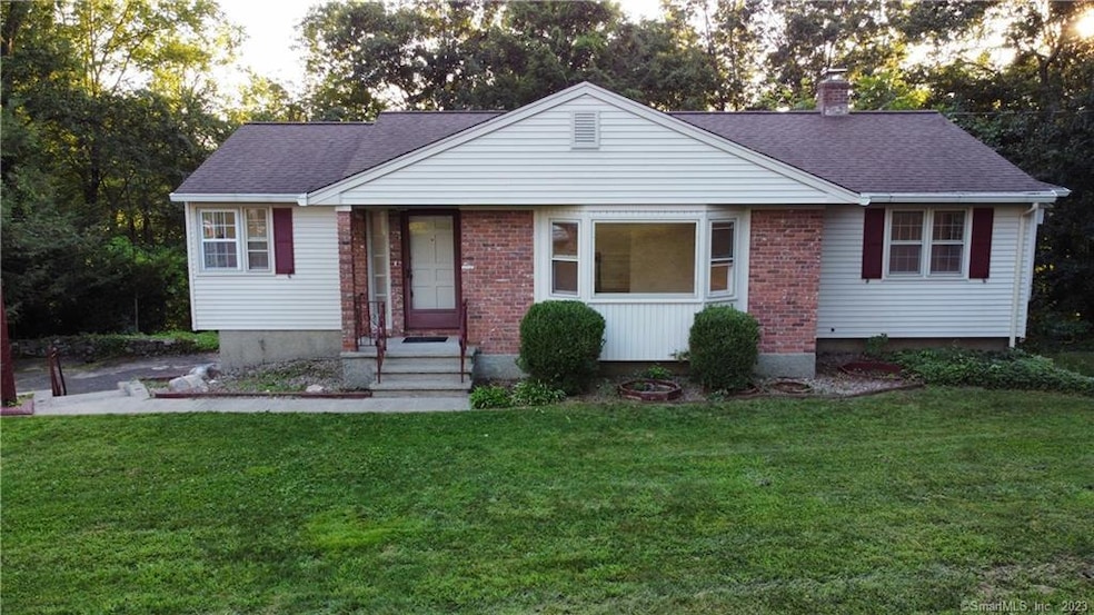 159 Acme Dr, Middlebury, CT 06762 - photo 1