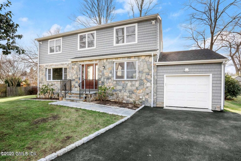 34 1/2 Orchard St, Cos Cob, CT 06807 - photo 1