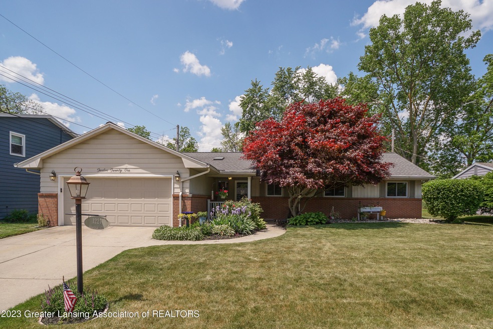 1221 Schaffer Ct-ext1-2