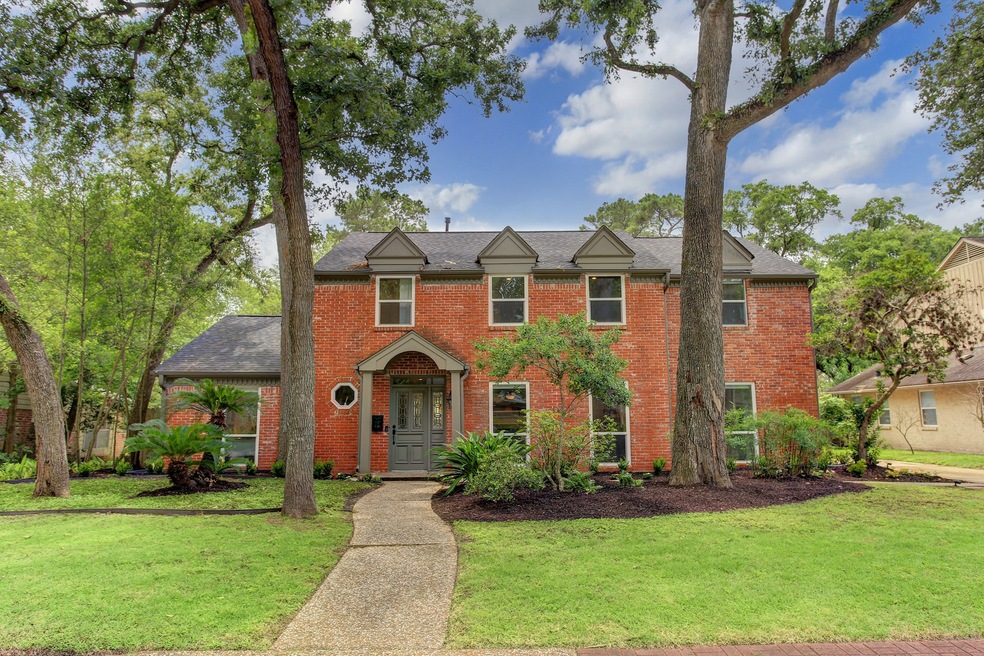 13419 Barryknoll Ln, Houston, TX 77079 - photo 1