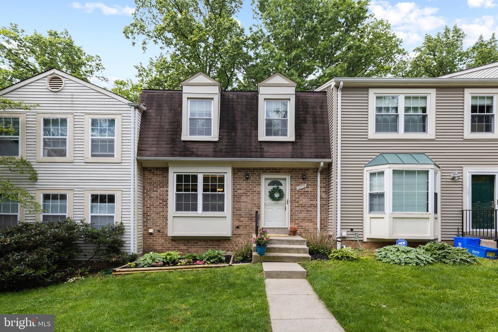 18759 Summer Oak Ct, Germantown, MD 20874 - photo 1