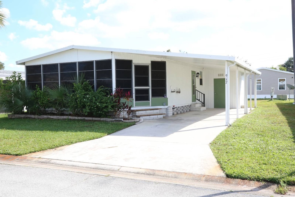 8775 20th St unit 917, Vero Beach, FL 32966 - photo 1