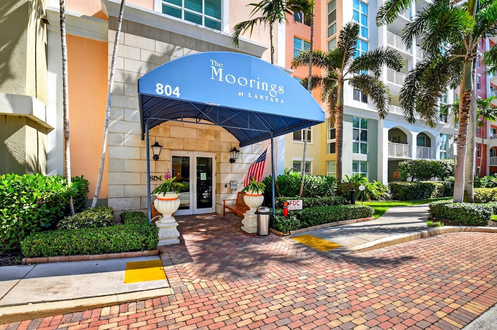 For Sale $325,000 • Co-Listing Agent