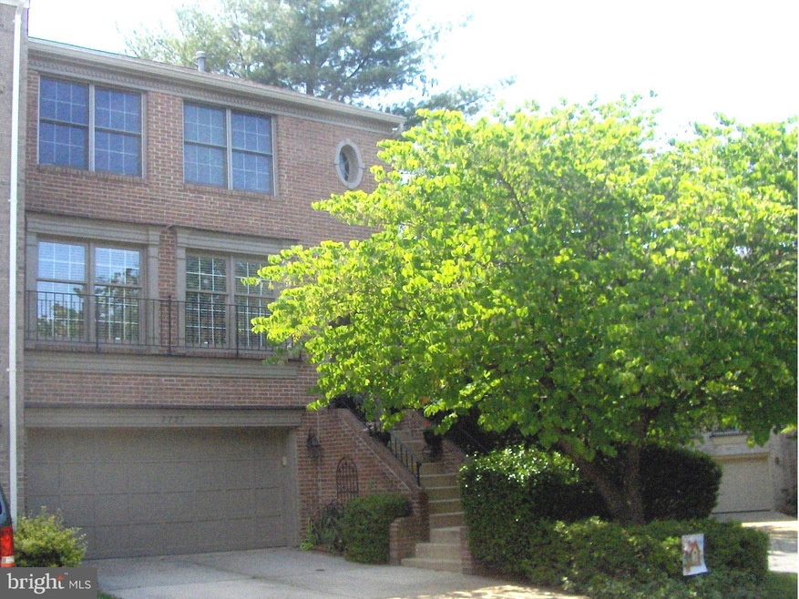 7727 Rockledge Ct, Springfield, VA 22152 - photo 1