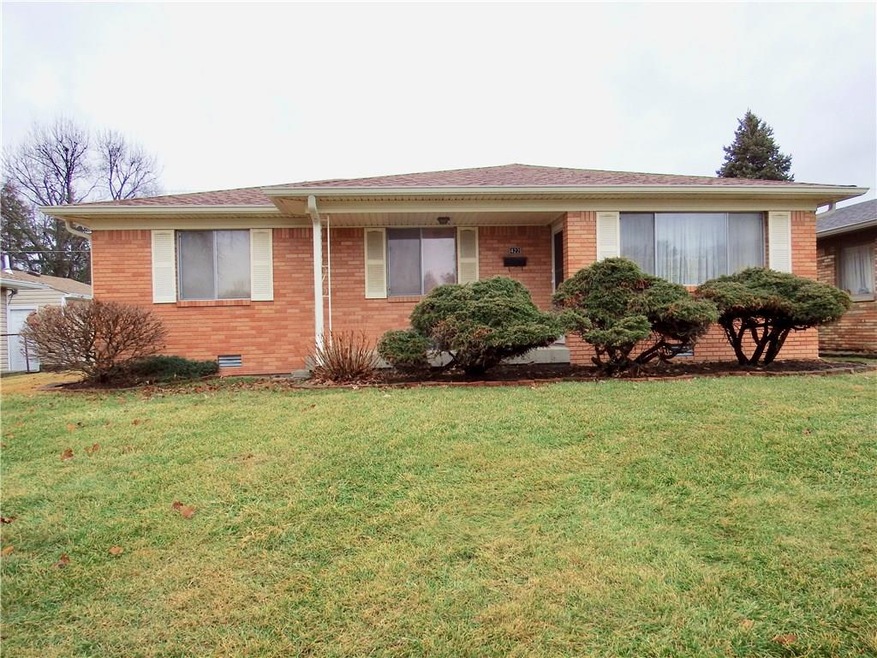 422 Beechwood Dr, Beech Grove, IN 46107 - photo 1