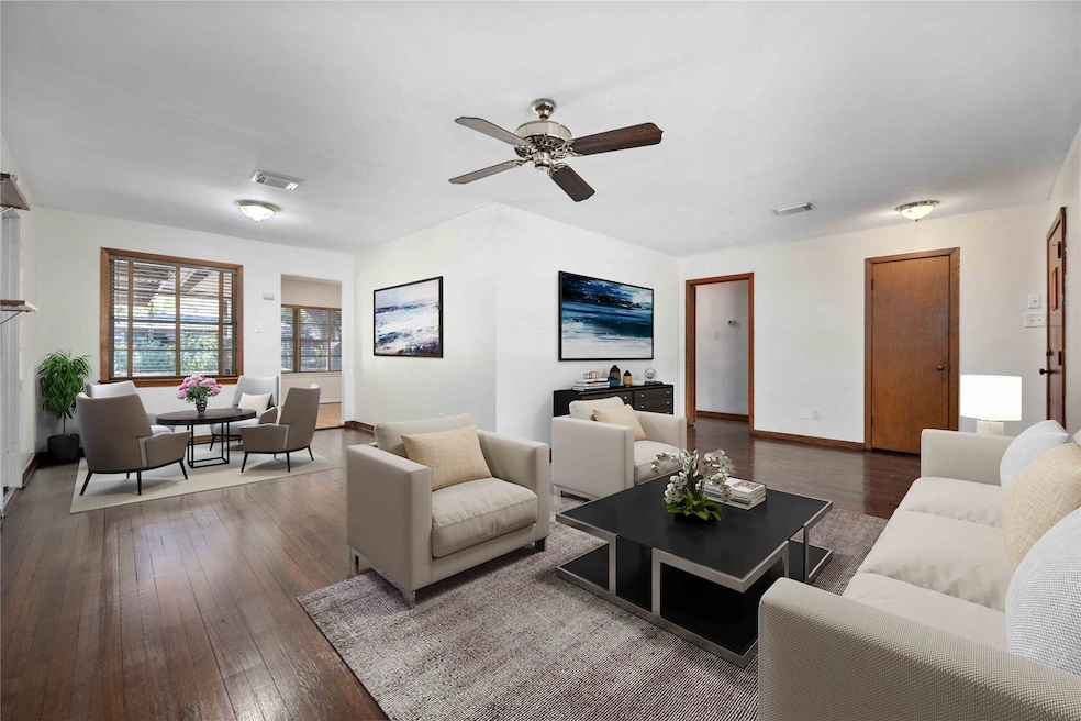 2014 Lamonte Ln, Houston, TX 77018 - photo 1