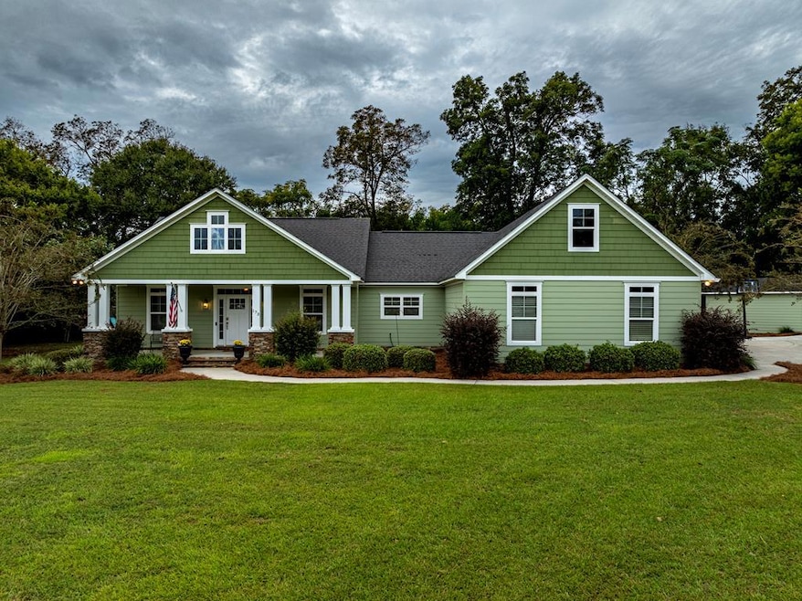 173 Bay Meadows Cir, Fitzgerald, GA 31750 - photo 1