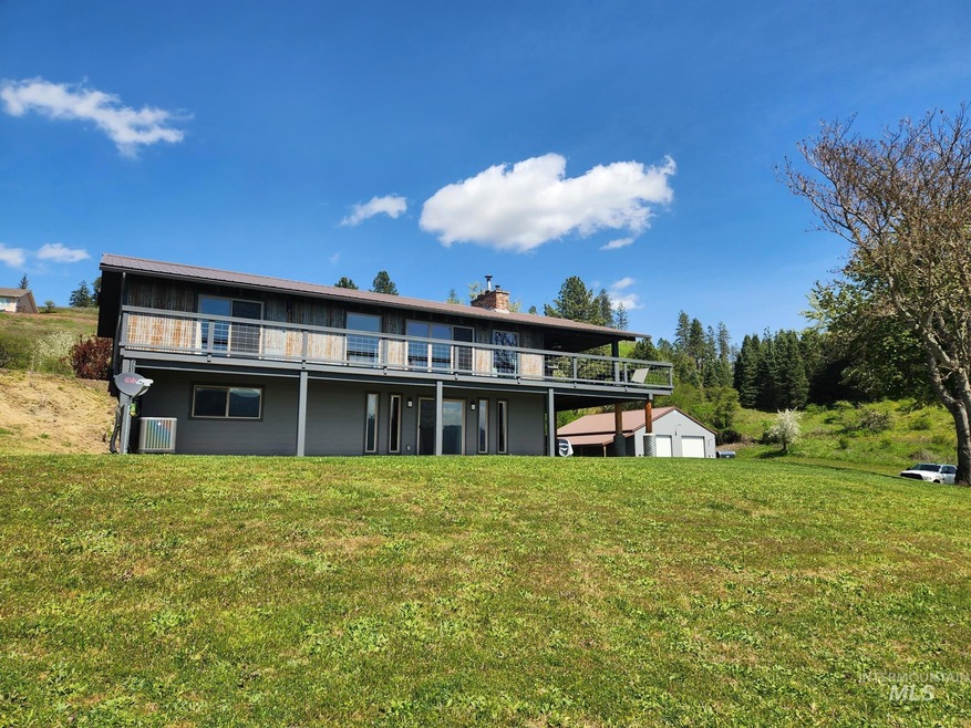 For Sale $925,000