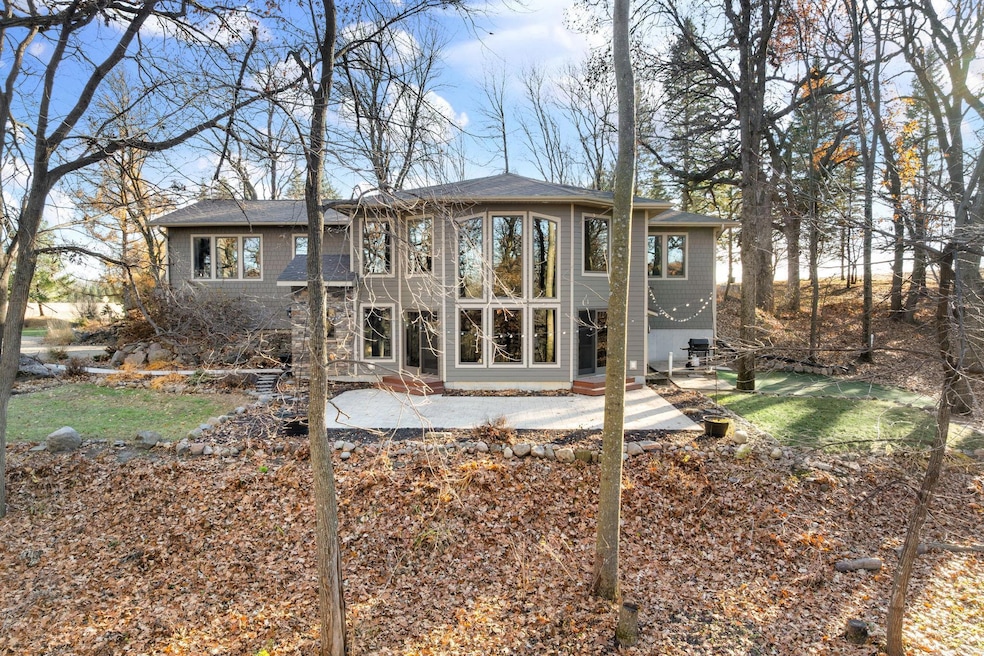 72203 Wineglass Rd, Albert Lea, MN 56007 - photo 1