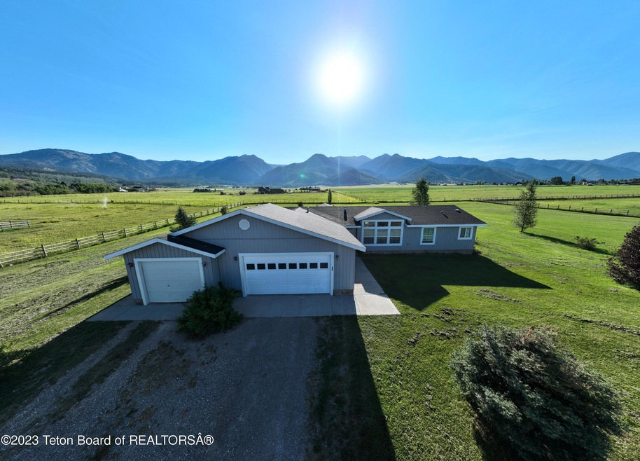 260 N Gallup Dr, Etna, WY 83118 MLS 232093