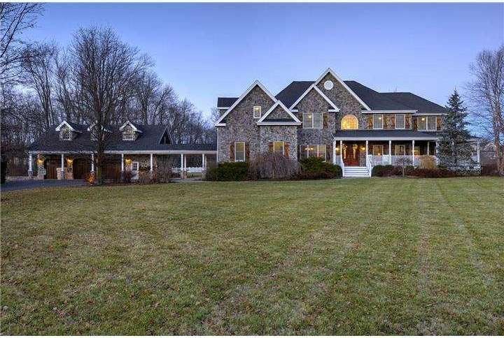 183 Woodfern Rd, Branchburg, NJ 08853 - photo 1