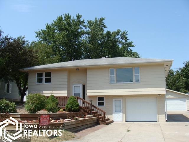 1220 S 6th Ave E, Newton, IA 50208 - photo 1
