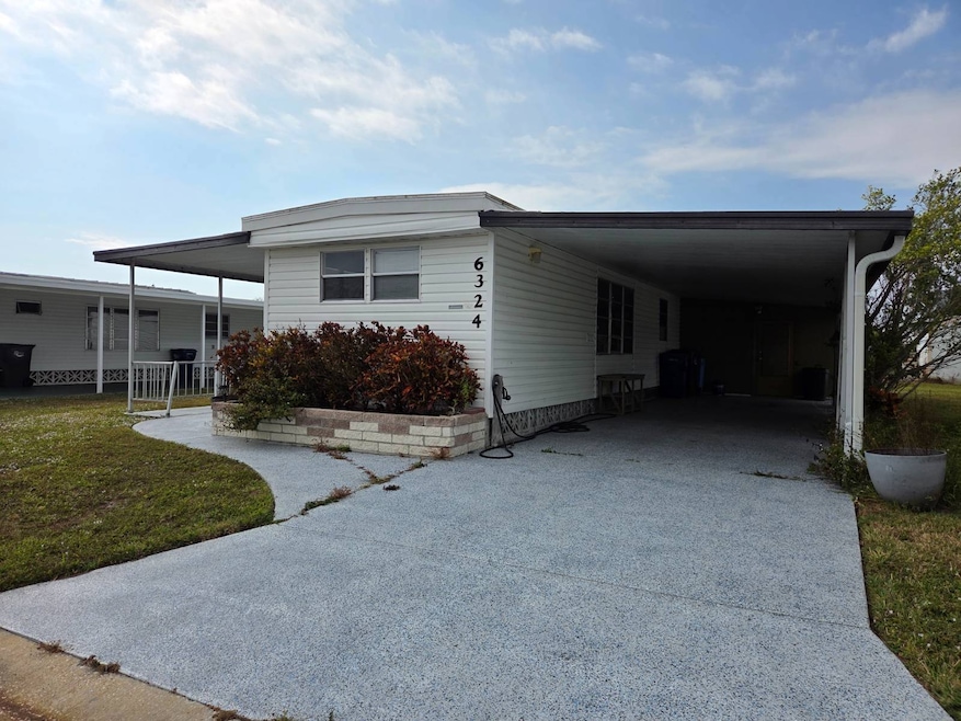 6324 Aloha Dr, Bradenton, FL 34207 - photo 1